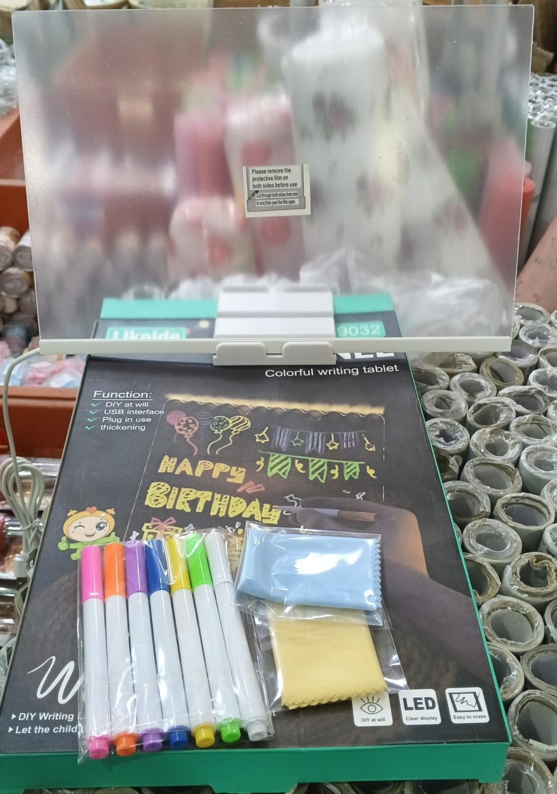 LED Light-Up Acrylic Writing Board with Colour Markers – DIY Glowing Drawing Pad - Image 3