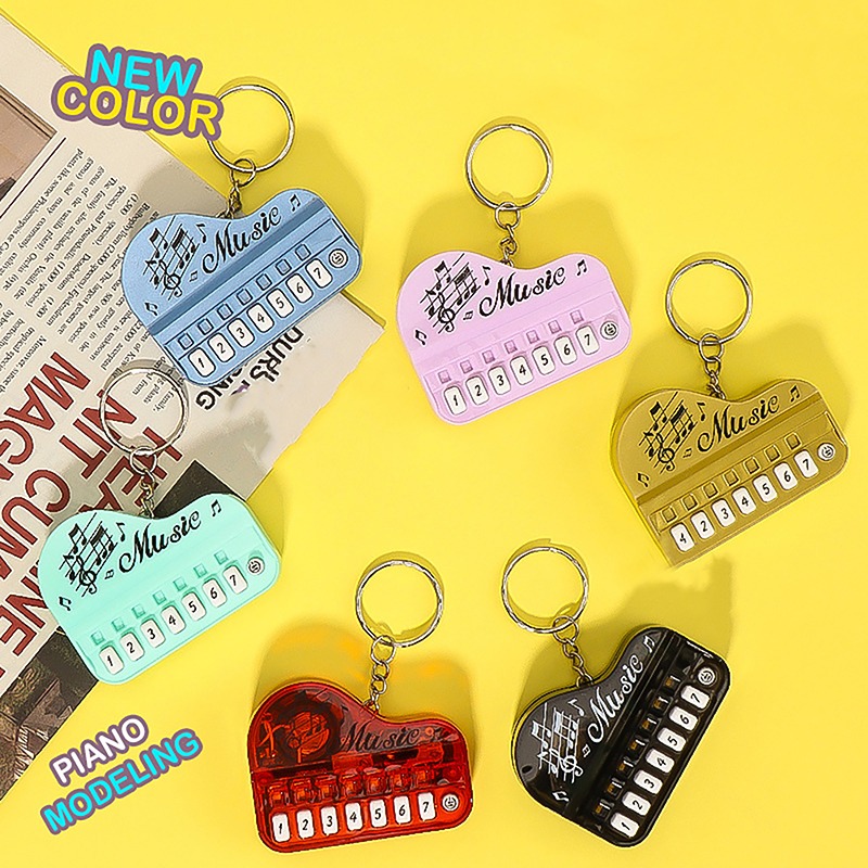 Mini Piano Keychain Toy – 8-Key Electronic Synthesizer Bag Charm for Kids - Image 3